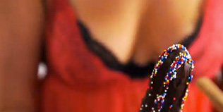 Seduciendo con plátanos cubiertos de chocolate