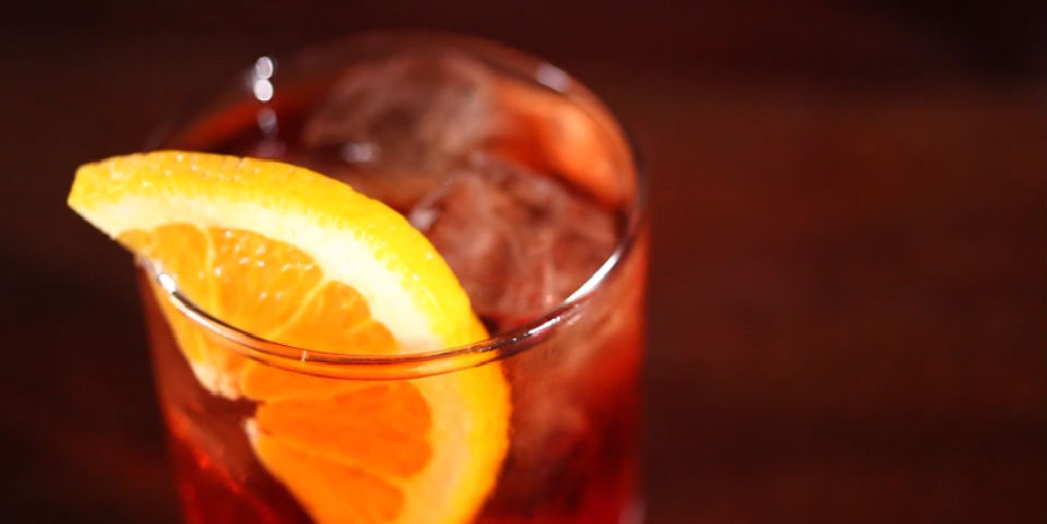 Negroni, el trago de los condes (¡prepáralo!)