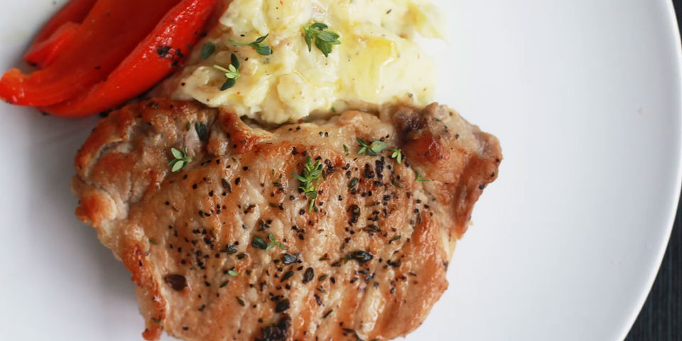 #Videoreceta: Chuletas de cerdo con tomillo