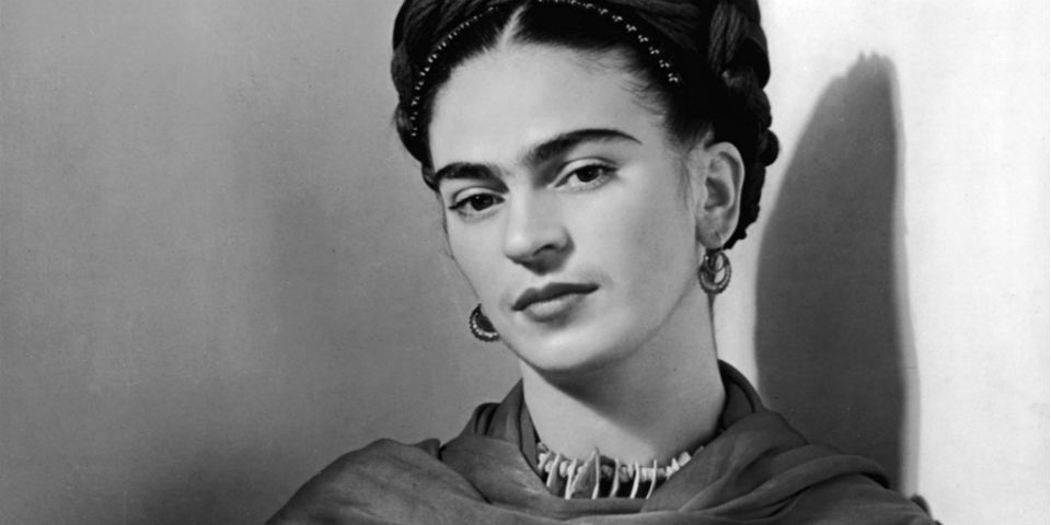 Rinden homenaje 'bohemio' a Frida Kahlo