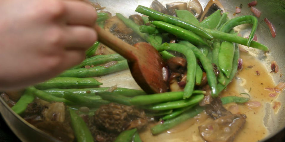 Cocina que salva: sartenes y cucharones contra la violencia