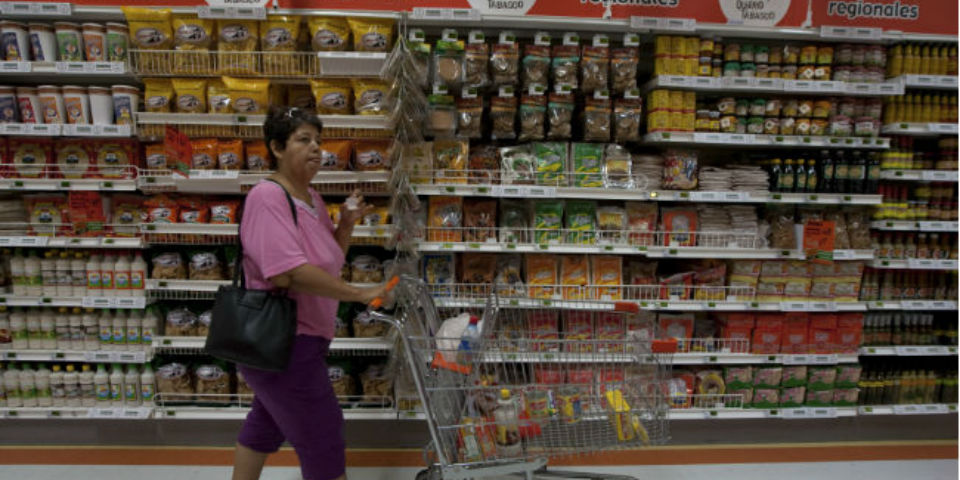 Por ley, etiqueta frontal para mostrar información nutrimental