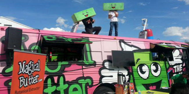 Comida con un "toque" especial: el food truck de la mariguana