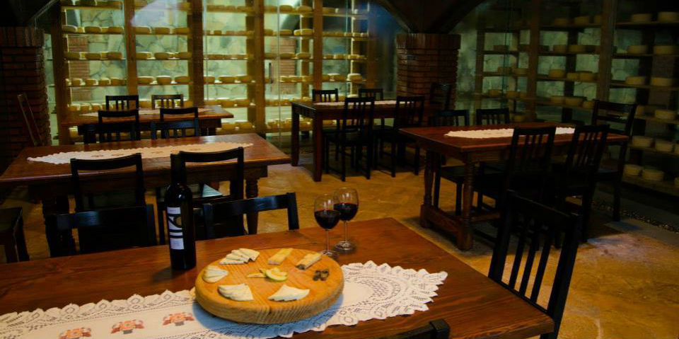 El delicado e indispensable arte de "afinar" los quesos