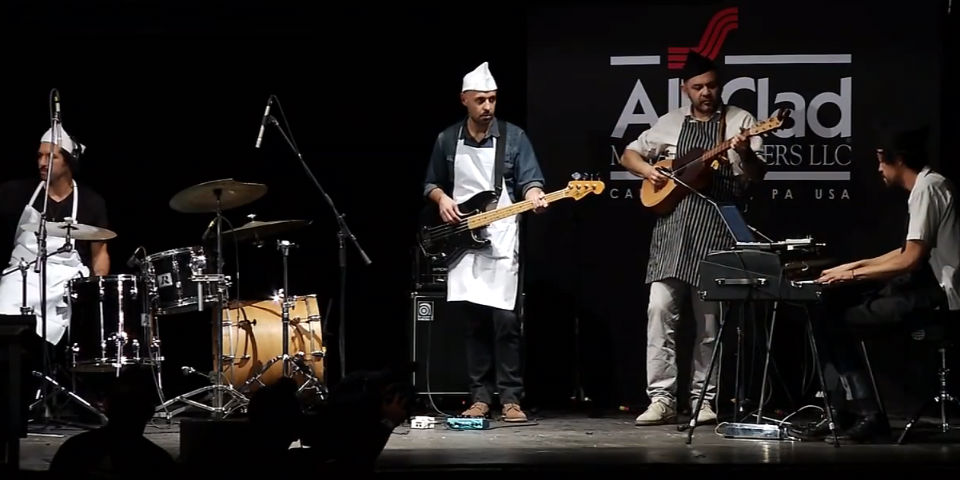 La experiencia gastromusical de Enrique Olvera y Café Tacuba