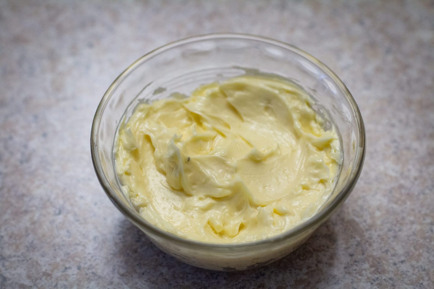 Salsas madre de la cocina francesa: cómo hacer mayonesa y sus derivadas