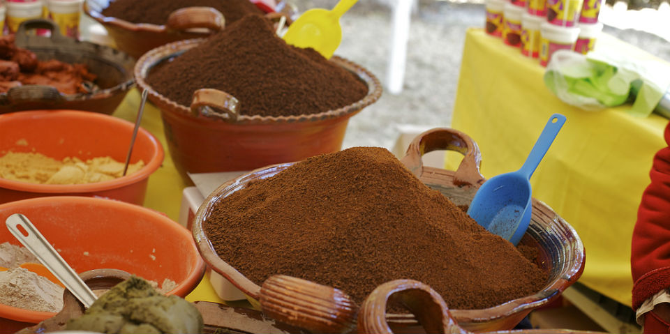 ¡Afloja el cinturón! ¡Comienza el festival de los moles!