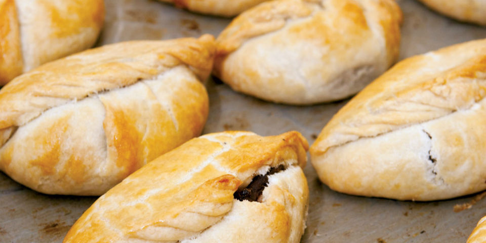 Palotazos y pelotazos: el fútbol y la gastronomía en México