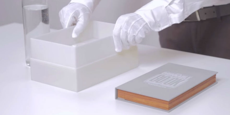 #VIDEO El libro que permite beber agua potable