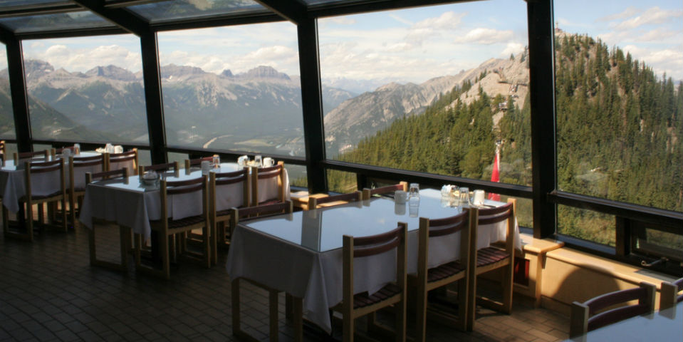 Dime dónde te sientas y te diré qué comes