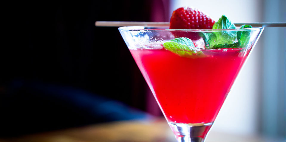 5 cocteles con poco alcohol para mantener la cordura en las fiestas