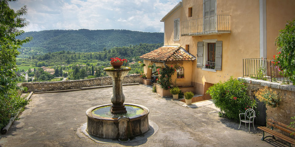 Hierbas provenzales, la sinergia de los sabores y olores del sur de Francia