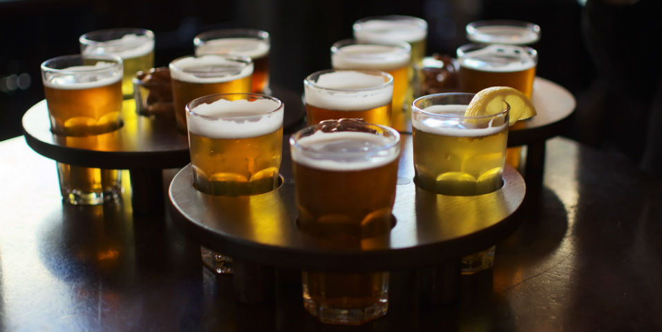 Breve guía para catar cerveza en cinco pasos