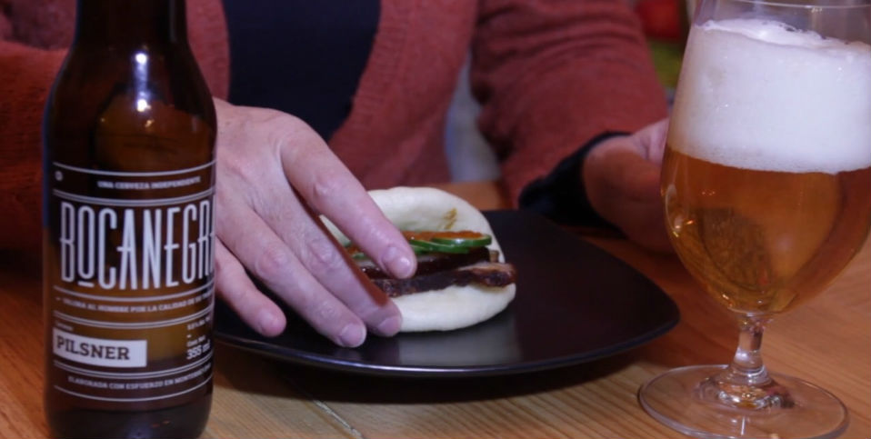 #VIDEO Pork Belly Bun con cerveza Bocanegra