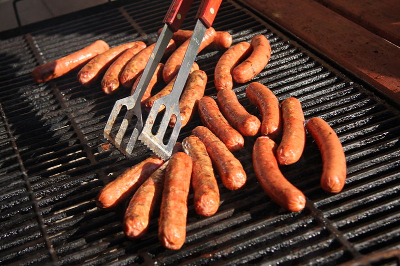 El jamón, las salchichas y otras carnes procesadas pueden causar cáncer: OMS
