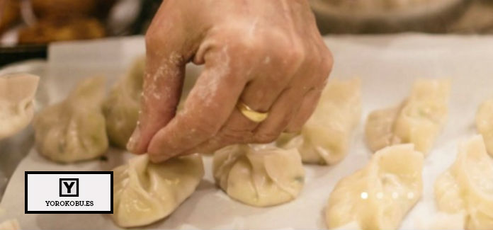 En NY, los auténticos momos los cocinan refugiados nepalíes