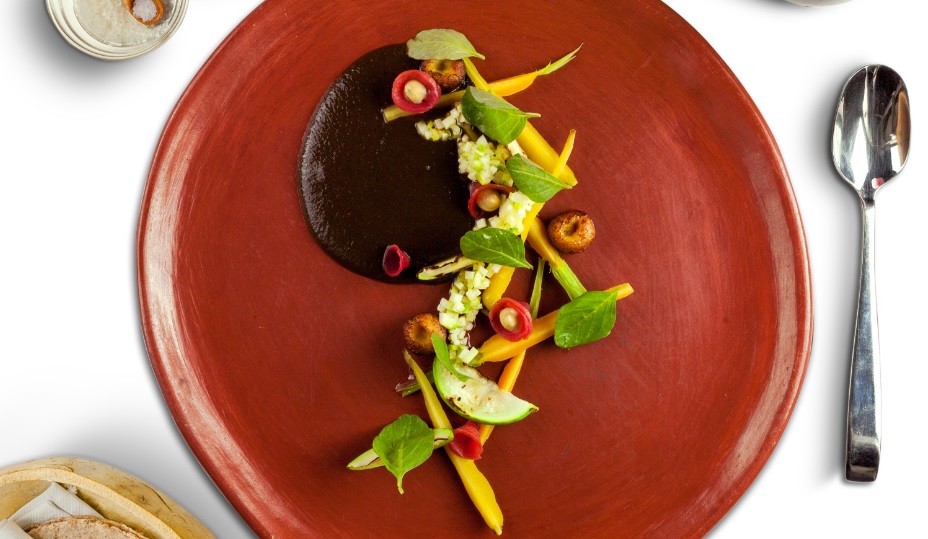 #TradiciónTlaxcala Mole prieto con pechuga de guajolote ahumado