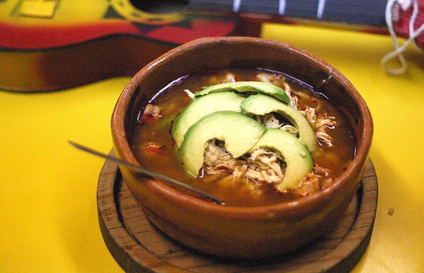 Oda al pozole (y una receta)