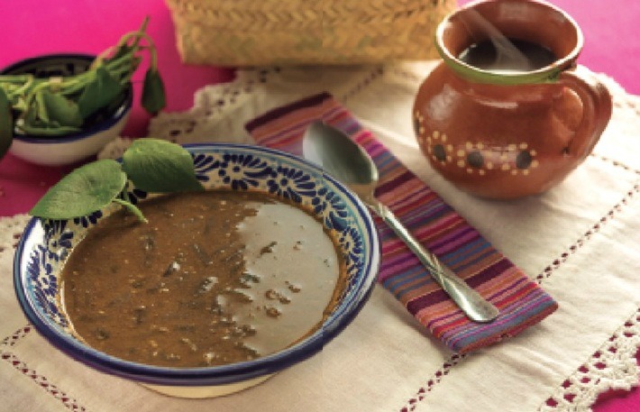 #CocinerasTradicionales Frijoles con xocoyoli de Puebla y garbanzos en amarillo de Querétaro