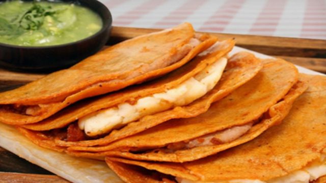 La historia de los tacos de canasta y en dónde comer los mejores en la CDMX