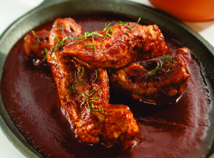 #RecetasLarousse Adobo de tres chiles