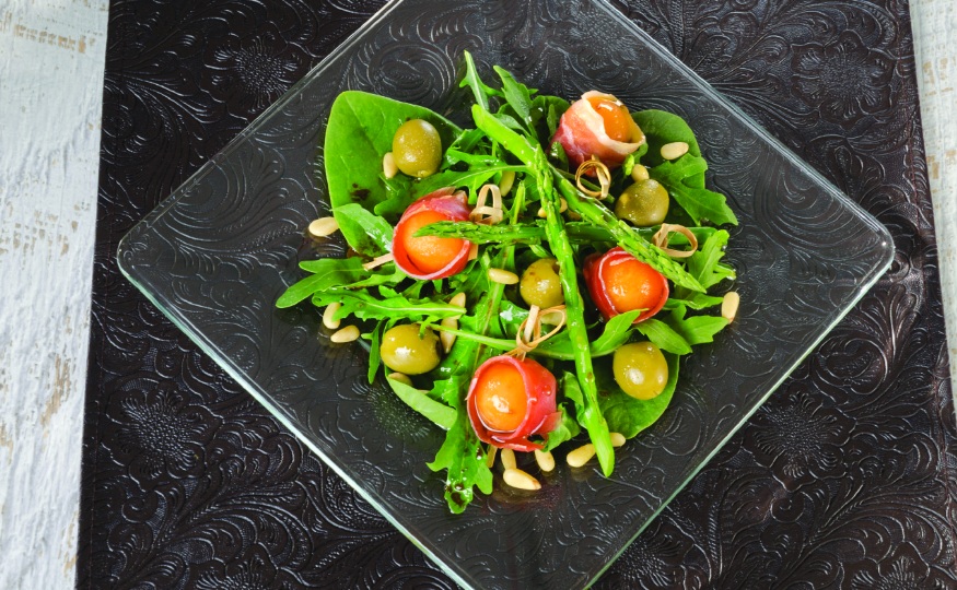 #RecetasLarousse Ensalada de espárragos con jamón serrano