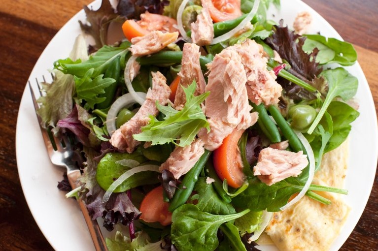 #RECETAS 12 ensaladas para cuidarte y consentirte en 2017