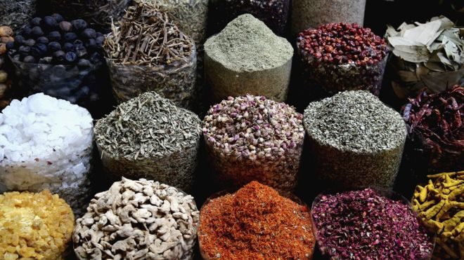 6 especias que puedes incorporar a tu dieta para hacerla más saludable