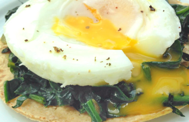 Los alimentos que no pueden faltar en un desayuno saludable