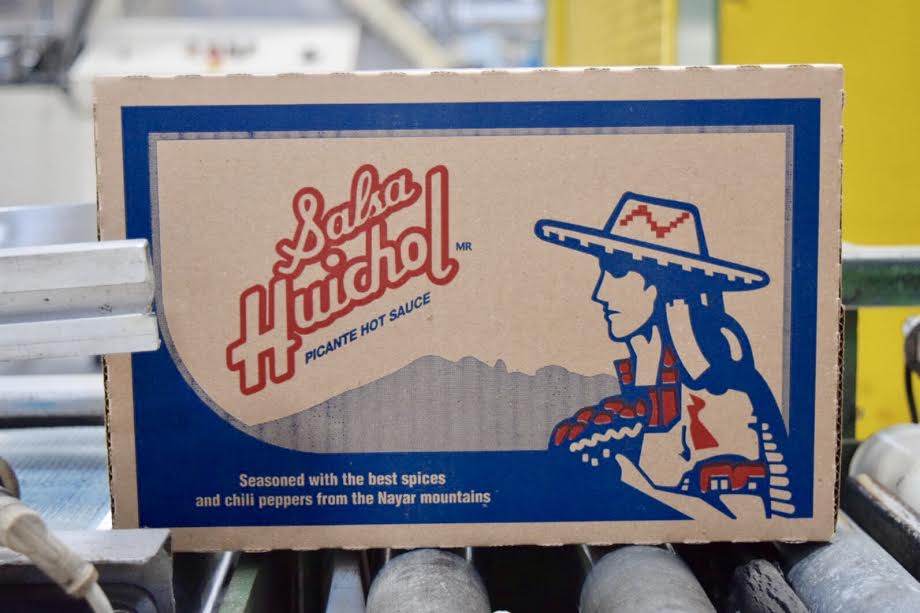 Uno de los tesoros de Nayarit viene en botellita: ésta es la historia de la Salsa Huichol