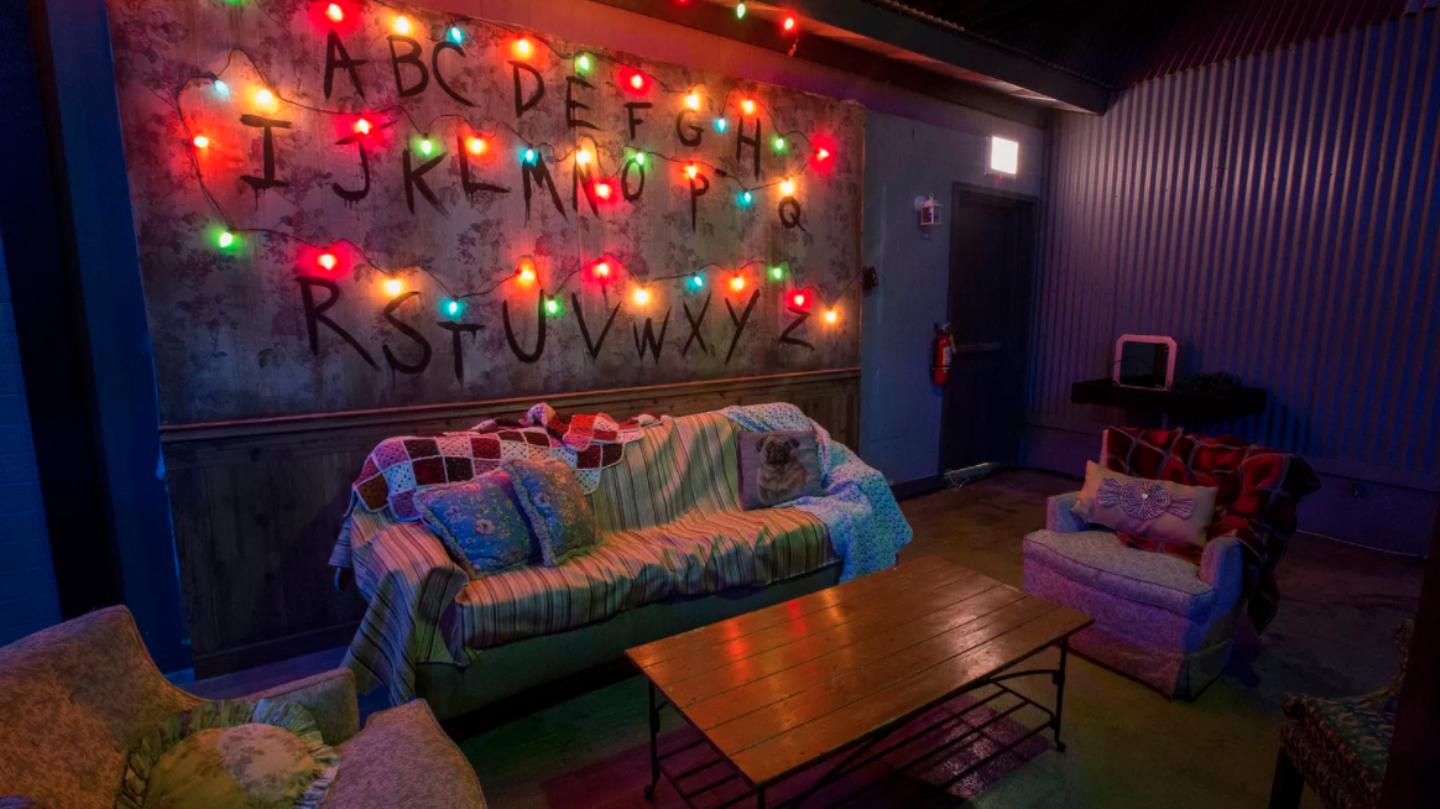 ¿Dónde está este bar homenaje a la serie Stranger Things?