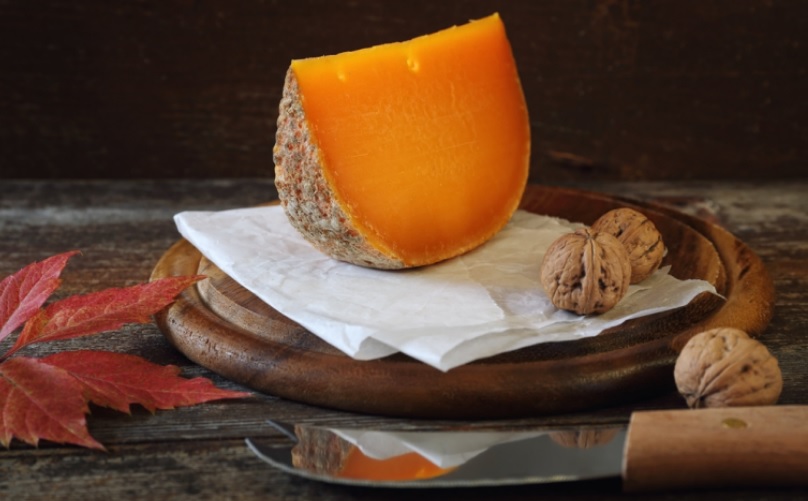 Mimolette, el queso francés hecho con un ingrediente latino, el axiote