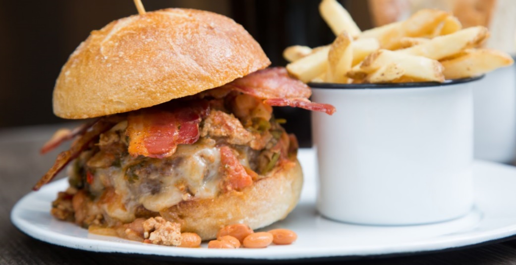 Para satisfacer tu antojo de tocino, Bacon Bar en la Narvarte