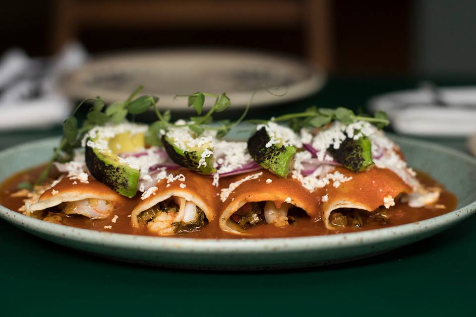 Enchiladas rojas con queso