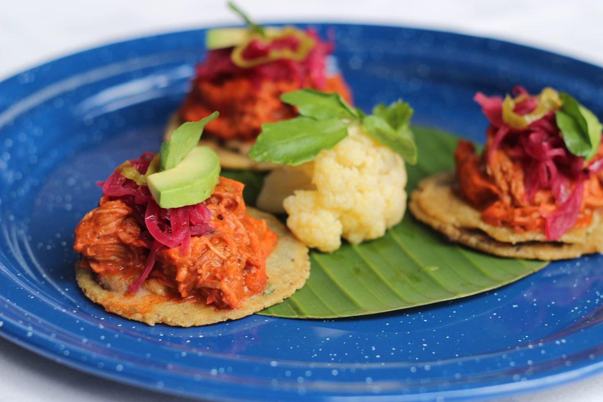 10 antojitos yucatecos que no son cochinita pibil y te conviene probar