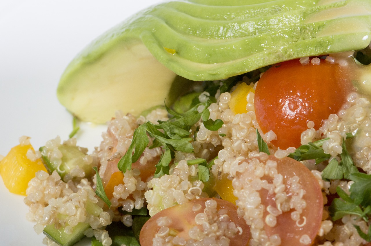 Quítate el calor con esta ensalada de quinoa, una receta del chef Eduardo Palazuelos