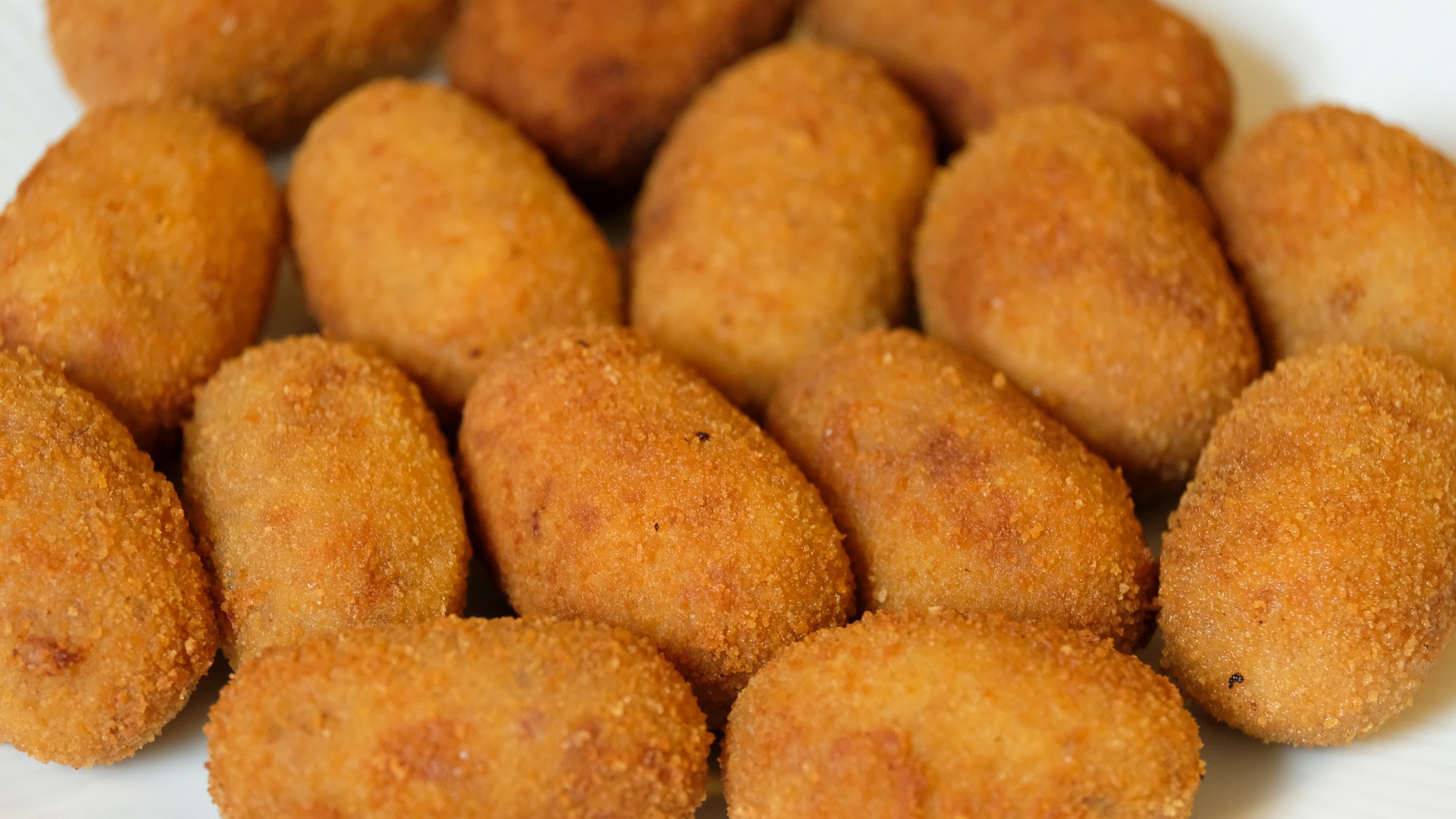 Croquetas españolas, los mejores tips y una receta para disfrutarlas en casa
