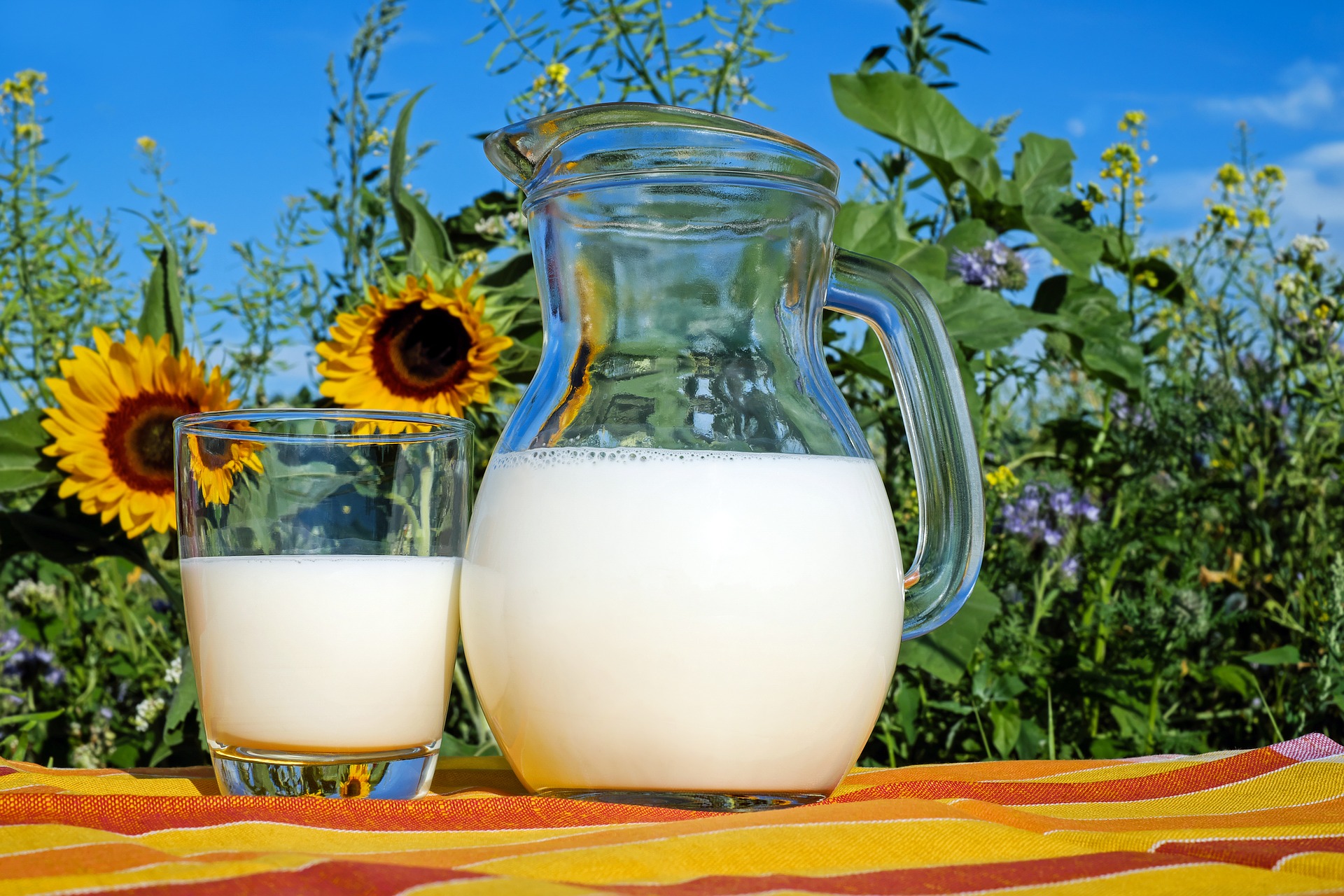 Recetas para hacer agua de horchata, una bebida fresca tradicional para el calor