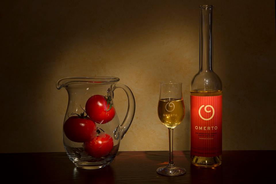 No solo con uvas se puede vinificar, en Canadá existe el vino de tomate