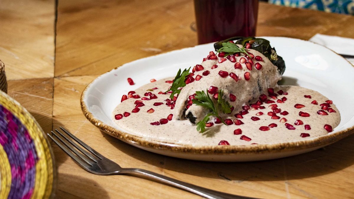 Antojo Animal: Chiles en nogada de Pasillo de Humo, tan buenos ¡que limpiarás el plato!