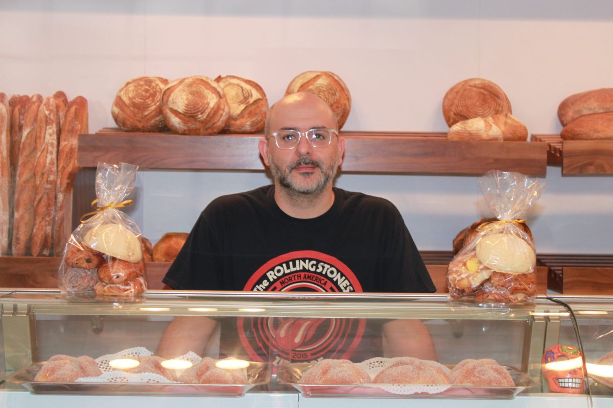 Carlos Ramírez Roure: el pan de muerto en la mente del chef de Sucre i Cacao