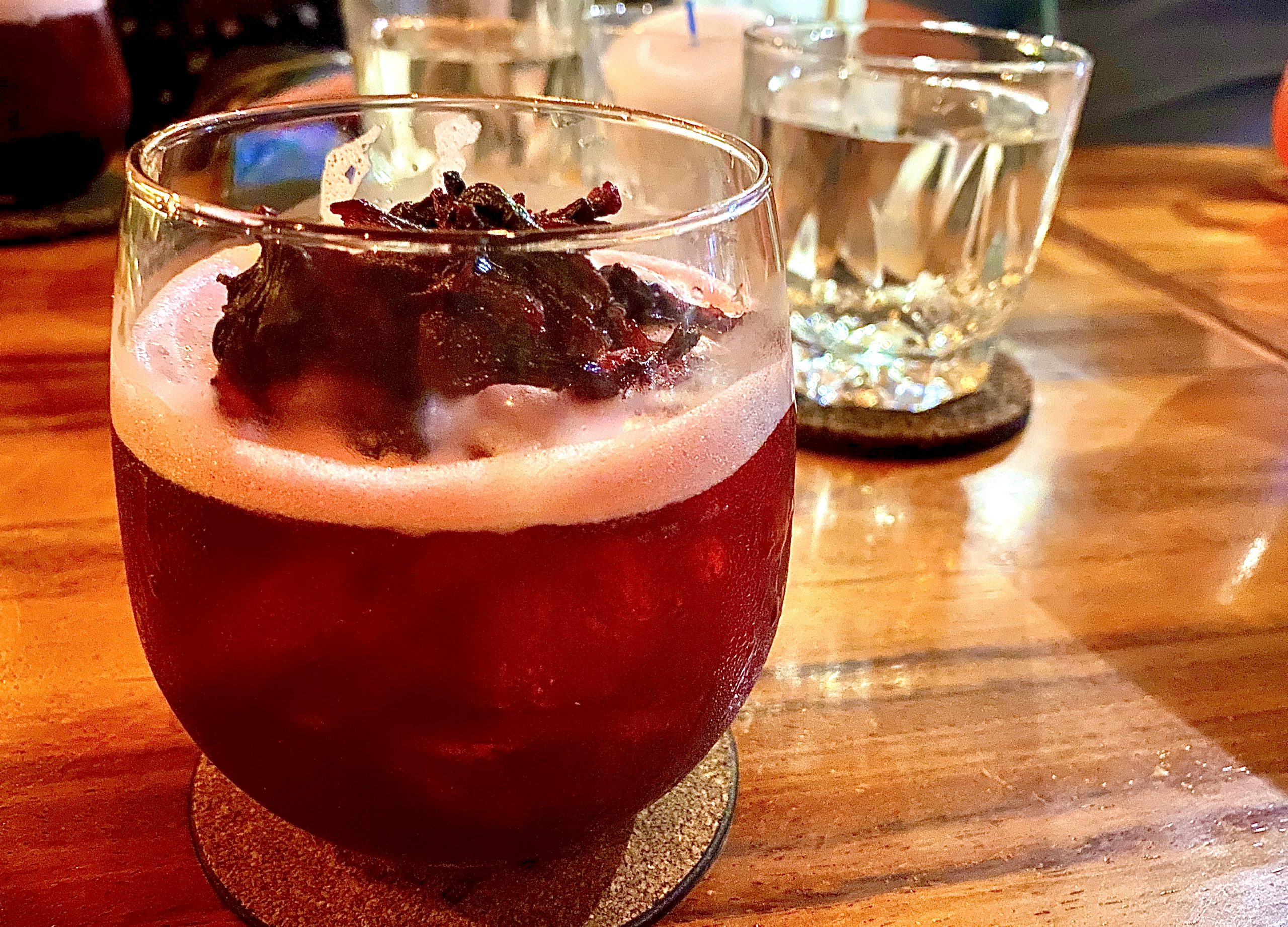 Lo que tienes que saber de la Raicilla y dos cocteles para probarla ¡ya!