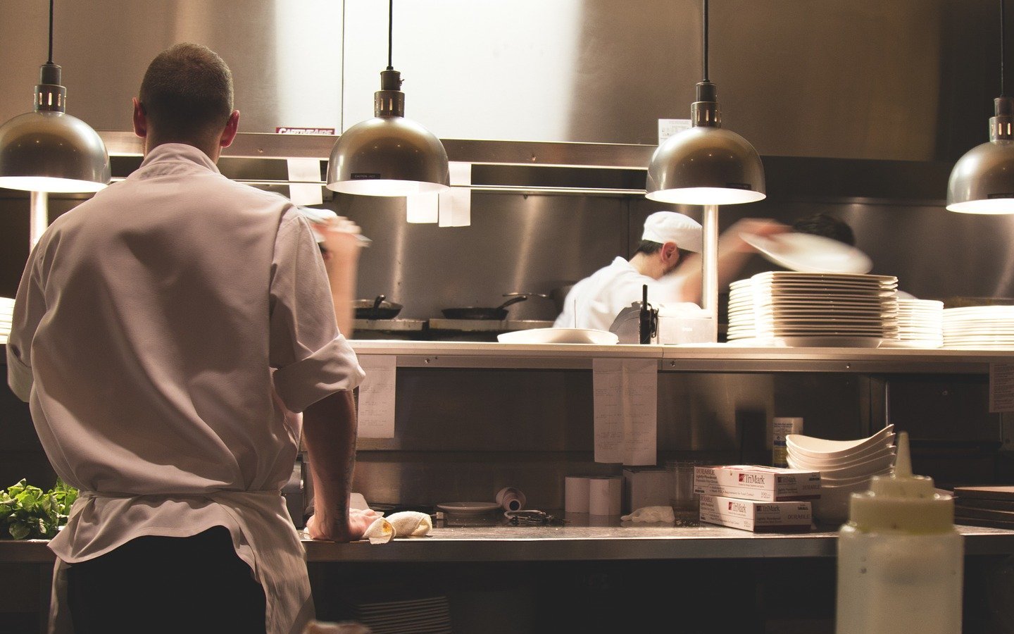 El día a día en la industria restaurantera durante la cuarentena