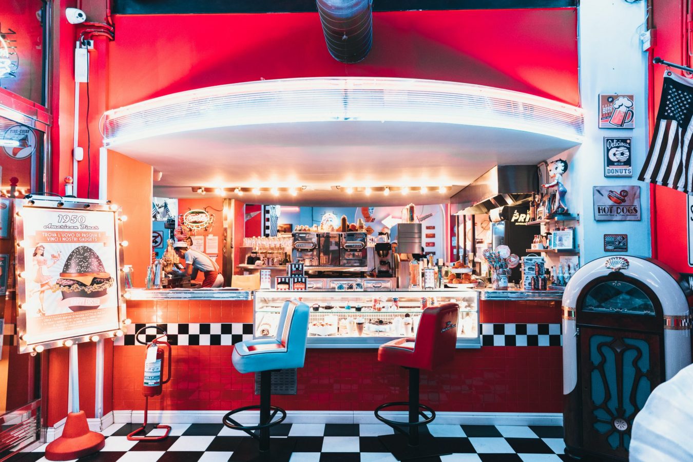 Como en fuente de sodas: prepara una comida estilo los años 50