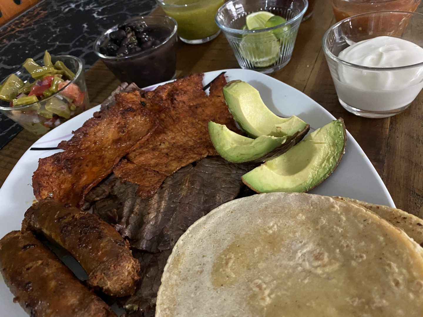 Dos de cecina y un enchilado, por favor: los tacos de La Yecapixtlería