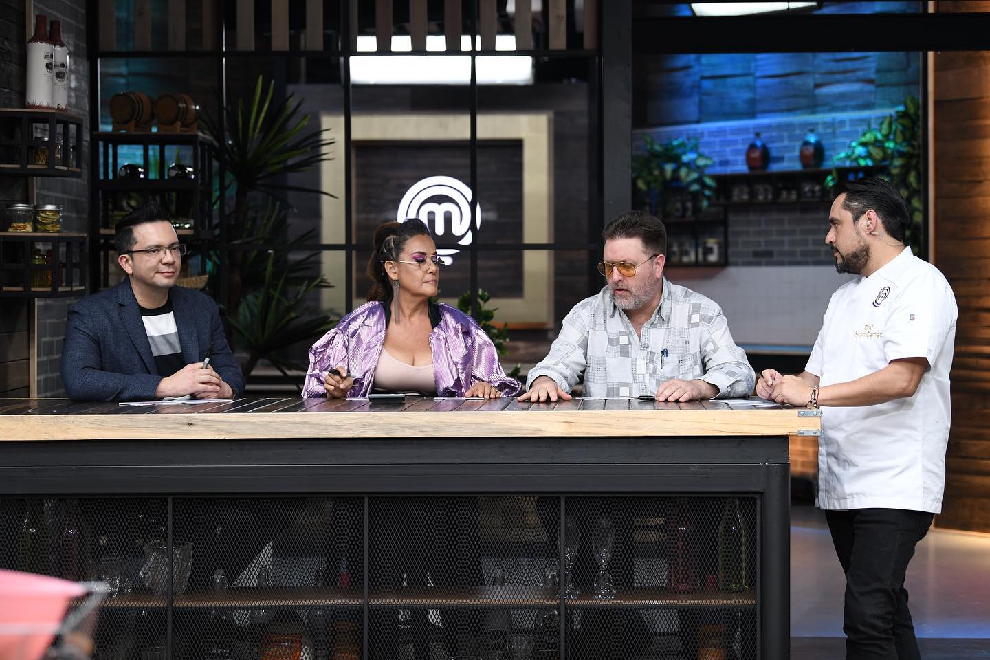 Sergio Camacho y las pizzas de los participantes de MasterChef Mx 2020