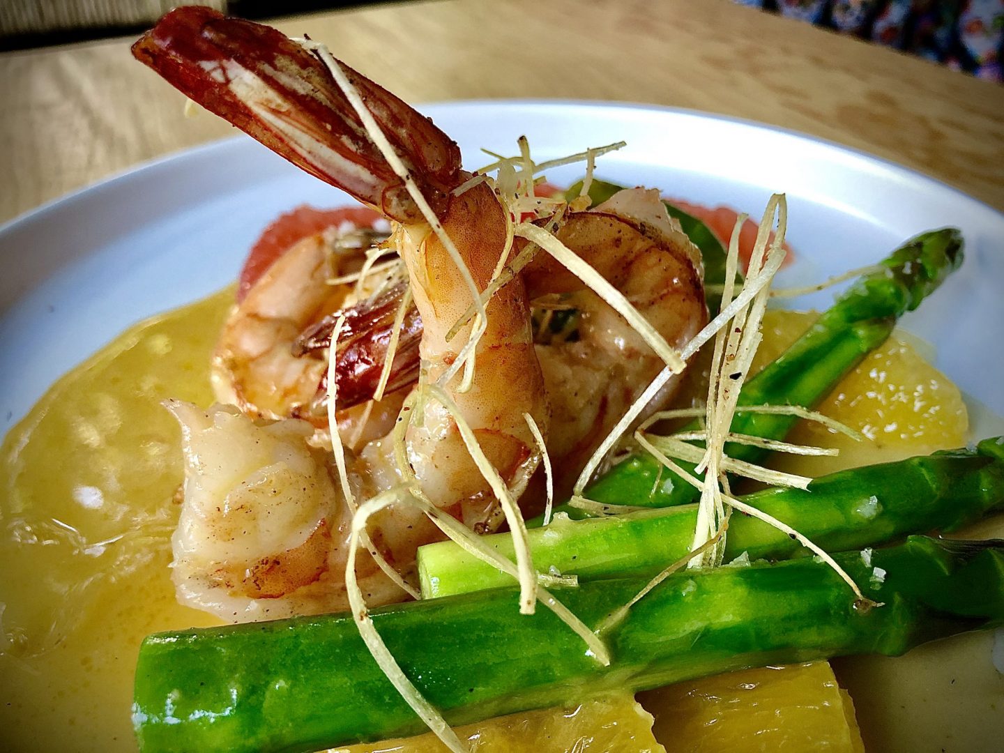 Camarones con esencia de cítricos y habanero de Gerardo Vázquez Lugo