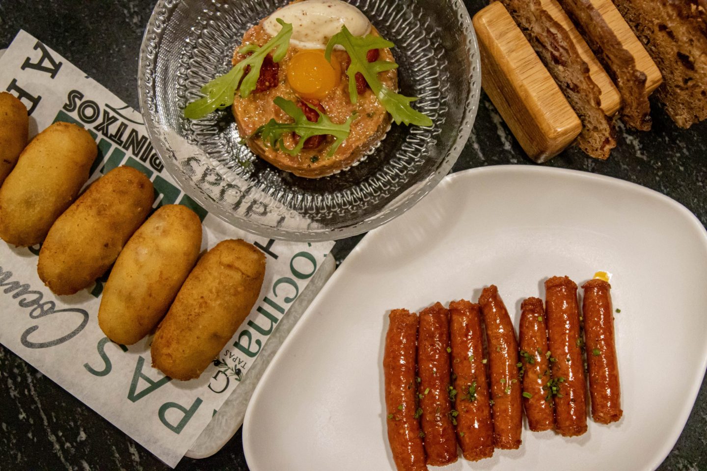 La barra de tapas de Garum y las mejores croquetas de la CDMX