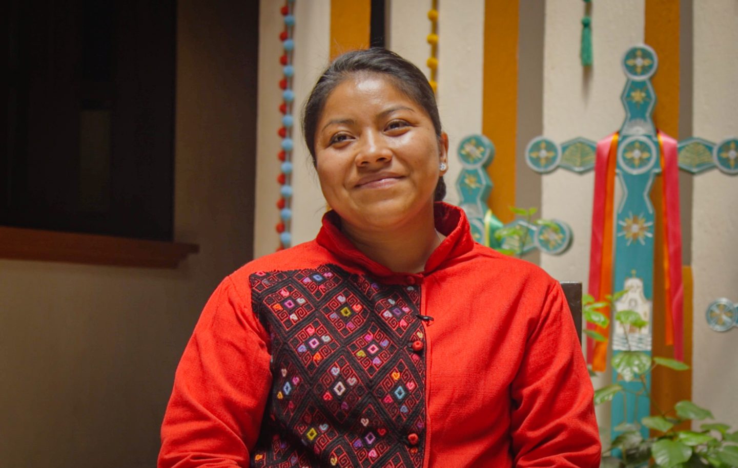 Claudia Ruiz, cocinera tzotzil es reconocida en la lista internacional de nuevos talentos