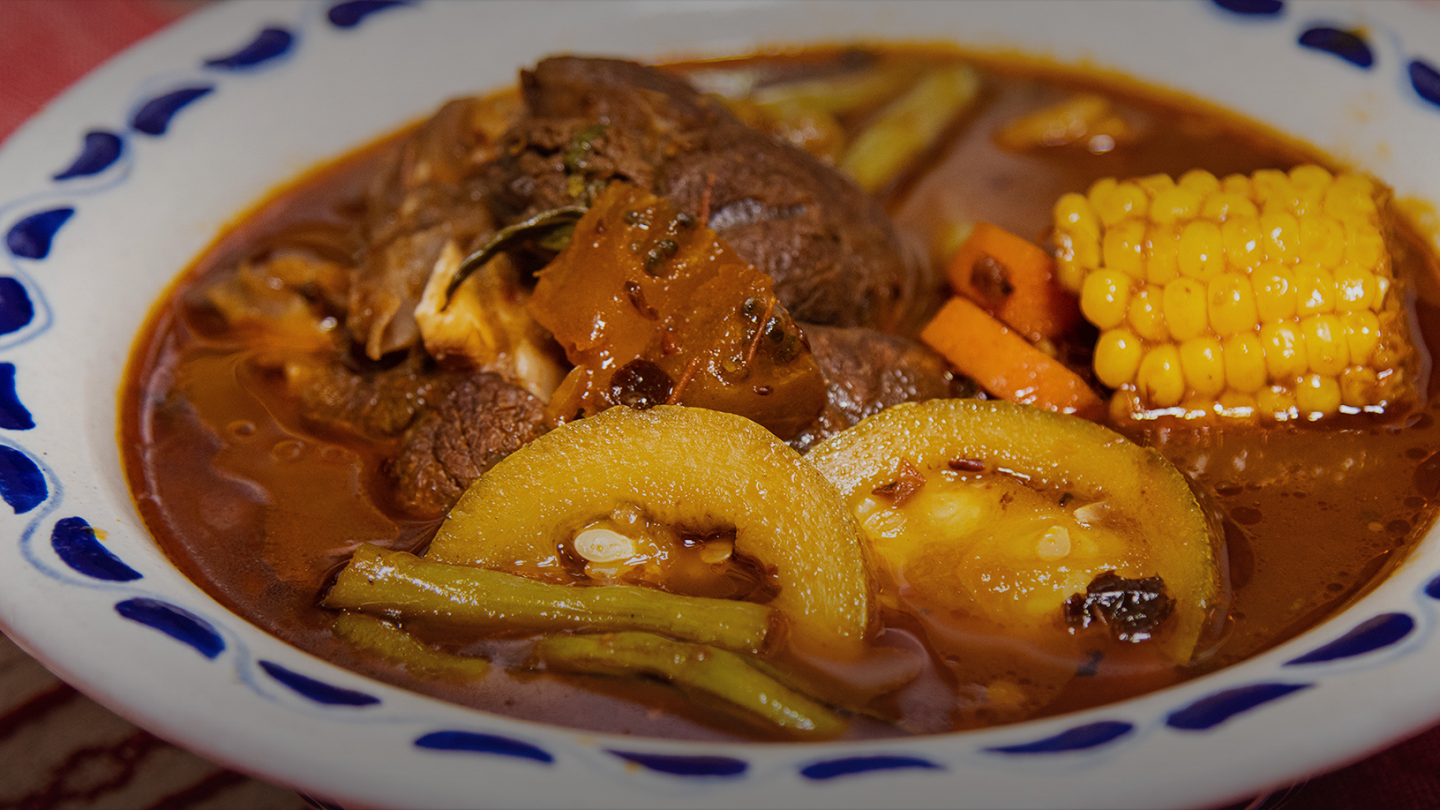 Receta de mole de olla ¡para chuparse los dedos!